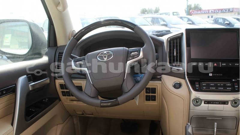Big with watermark toyota land cruiser baa import dubai 2275