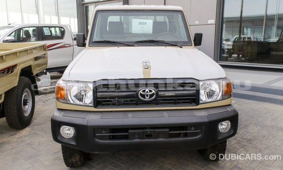 Buy Import Toyota Land Cruiser Beige Car in Import - Dubai in Baa Buy Import Toyota Land Cruiser Beige Car in Import - Dubai in Baa