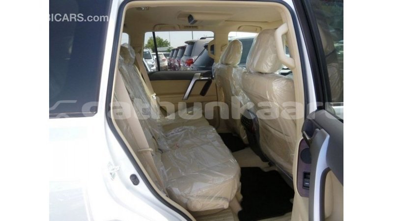 Big with watermark toyota prado baa import dubai 2278