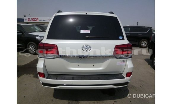 Buy Import Toyota Land Cruiser White Car in Import - Dubai in Baa Buy Import Toyota Land Cruiser White Car in Import - Dubai in Baa