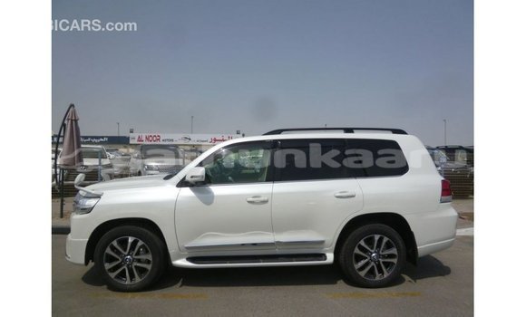 Buy Import Toyota Land Cruiser White Car in Import - Dubai in Baa Buy Import Toyota Land Cruiser White Car in Import - Dubai in Baa