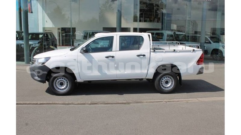 Big with watermark toyota hilux baa import dubai 2286