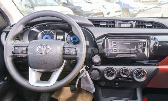 Buy Import Toyota Hilux White Car in Import - Dubai in Baa Buy Import Toyota Hilux White Car in Import - Dubai in Baa