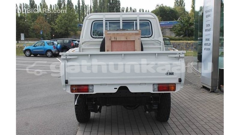 Big with watermark toyota land cruiser baa import dubai 2297
