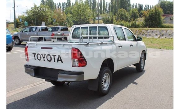 Buy Import Toyota Hilux White Car in Import - Dubai in Baa Buy Import Toyota Hilux White Car in Import - Dubai in Baa