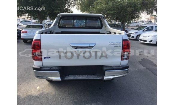 Buy Import Toyota Hilux White Car in Import - Dubai in Baa Buy Import Toyota Hilux White Car in Import - Dubai in Baa