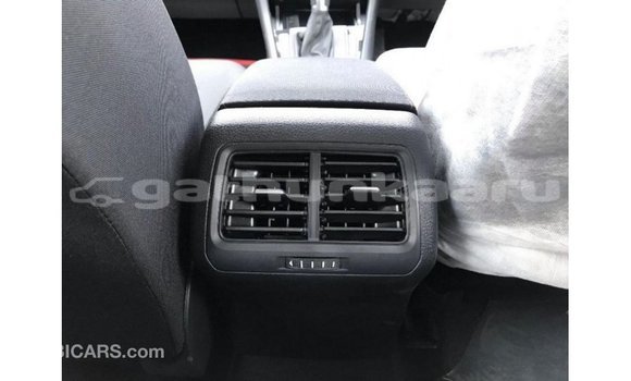 Buy Import Volkswagen Golf White Car in Import - Dubai in Baa Buy Import Volkswagen Golf White Car in Import - Dubai in Baa