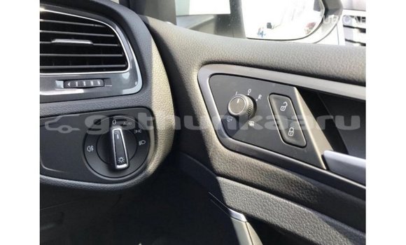 Buy Import Volkswagen Golf White Car in Import - Dubai in Baa Buy Import Volkswagen Golf White Car in Import - Dubai in Baa