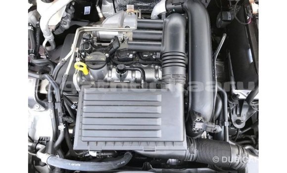 Buy Import Volkswagen Golf White Car in Import - Dubai in Baa Buy Import Volkswagen Golf White Car in Import - Dubai in Baa