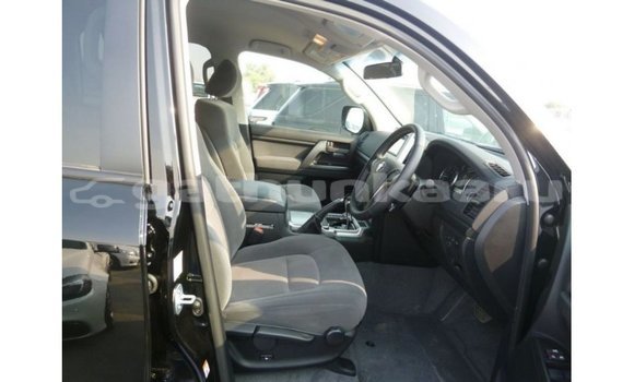 Buy Import Toyota Land Cruiser Black Car in Import - Dubai in Baa Buy Import Toyota Land Cruiser Black Car in Import - Dubai in Baa