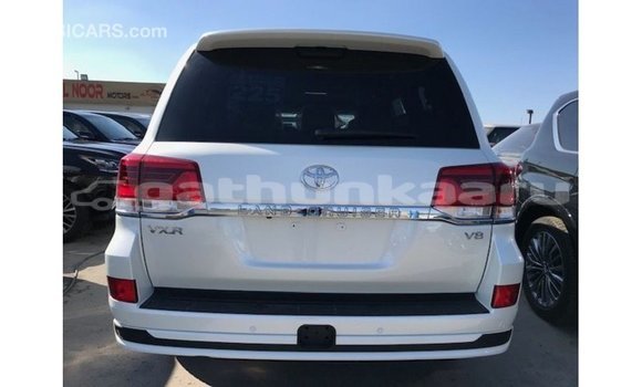 Buy Import Toyota Land Cruiser White Car in Import - Dubai in Baa Buy Import Toyota Land Cruiser White Car in Import - Dubai in Baa