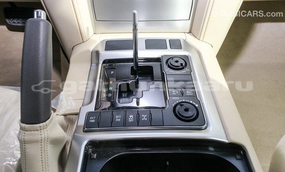 Buy Import Toyota Land Cruiser White Car in Import - Dubai in Baa Buy Import Toyota Land Cruiser White Car in Import - Dubai in Baa