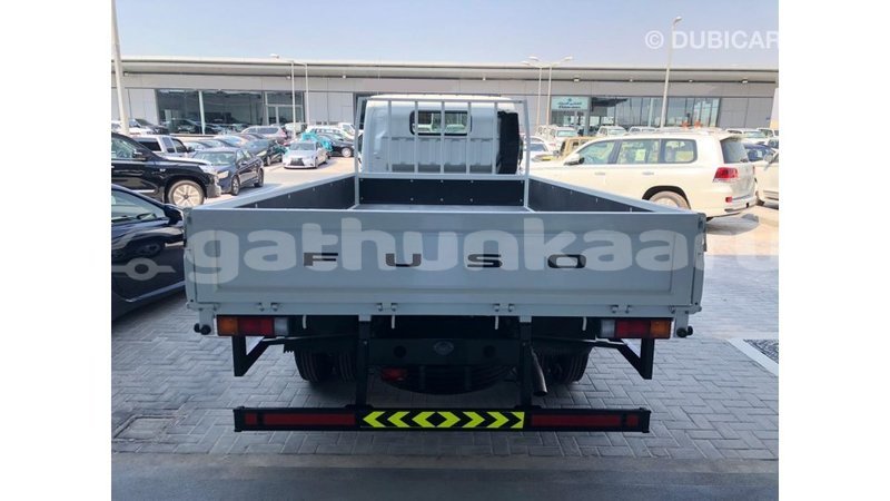 Big with watermark mitsubishi carisma baa import dubai 2318