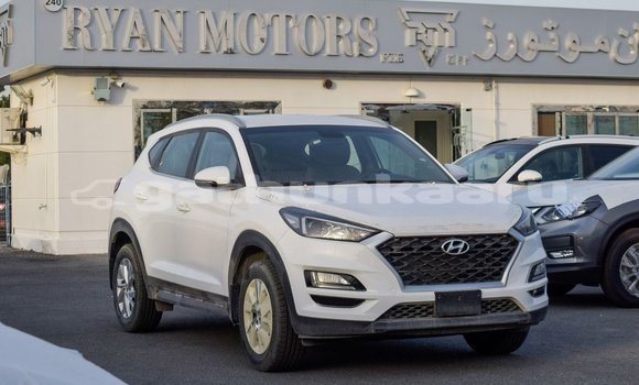 Buy Import Hyundai Tucson White Car in Import - Dubai in Baa Buy Import Hyundai Tucson White Car in Import - Dubai in Baa