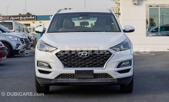 Buy Import Hyundai Tucson White Car in Import - Dubai in Baa Buy Import Hyundai Tucson White Car in Import - Dubai in Baa