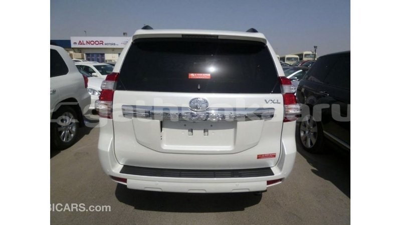 Big with watermark toyota prado baa import dubai 2335