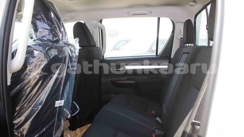 Big with watermark toyota hilux baa import dubai 2337