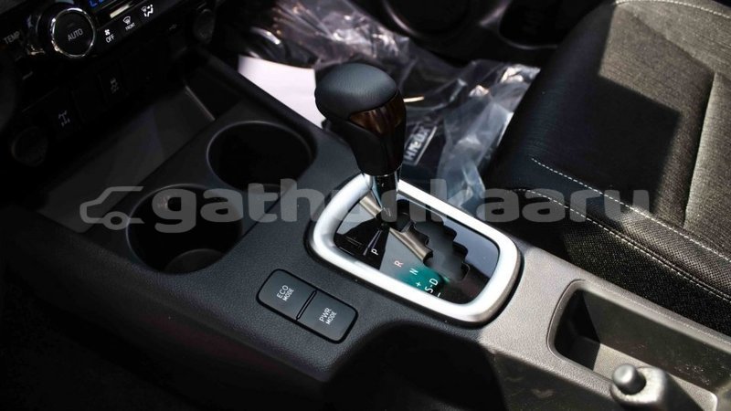 Big with watermark toyota hilux baa import dubai 2337