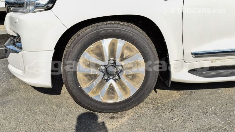 Big with watermark toyota land cruiser baa import dubai 2338