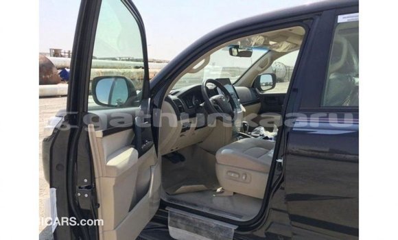 Buy Import Toyota Land Cruiser Black Car in Import - Dubai in Baa Buy Import Toyota Land Cruiser Black Car in Import - Dubai in Baa