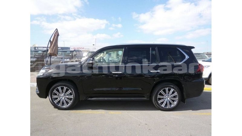 Big with watermark lexus lx baa import dubai 2343