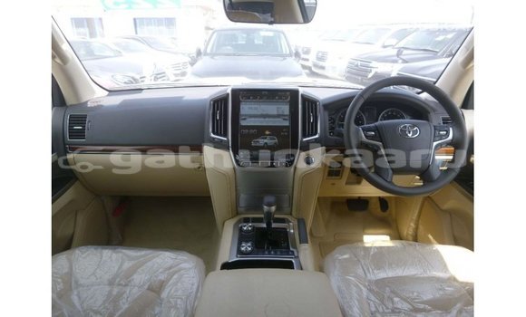 Buy Import Toyota Land Cruiser White Car in Import - Dubai in Baa Buy Import Toyota Land Cruiser White Car in Import - Dubai in Baa