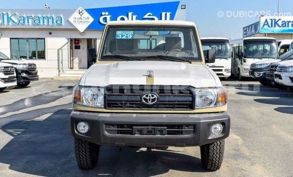 Buy Import Toyota Land Cruiser Beige Car in Import - Dubai in Baa Buy Import Toyota Land Cruiser Beige Car in Import - Dubai in Baa