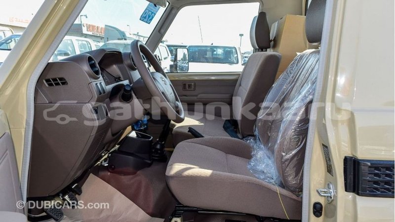 Big with watermark toyota land cruiser baa import dubai 2349