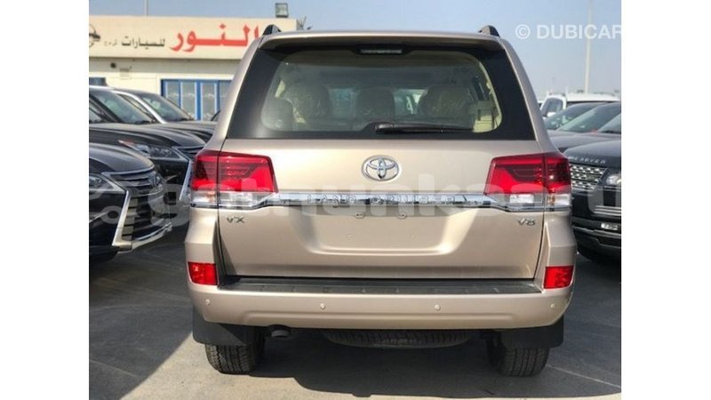 Big with watermark toyota land cruiser baa import dubai 2354