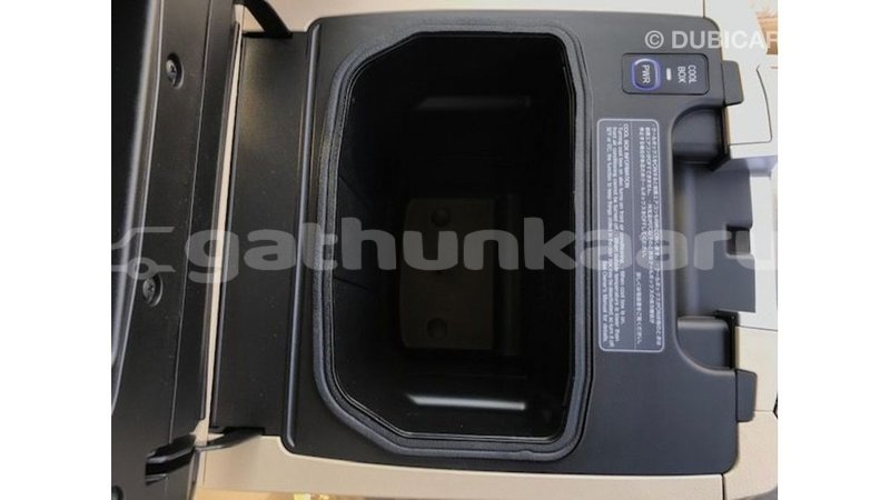 Big with watermark toyota land cruiser baa import dubai 2354