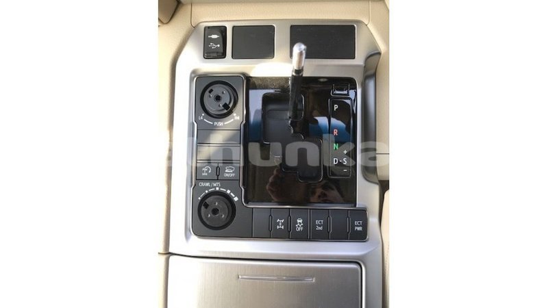 Big with watermark toyota land cruiser baa import dubai 2354