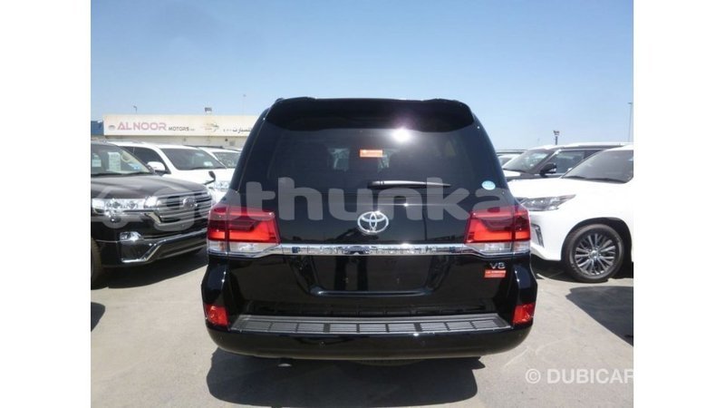 Big with watermark toyota land cruiser baa import dubai 2356