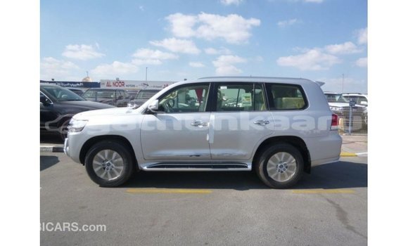 Buy Import Toyota Land Cruiser Other Car in Import - Dubai in Baa Buy Import Toyota Land Cruiser Other Car in Import - Dubai in Baa