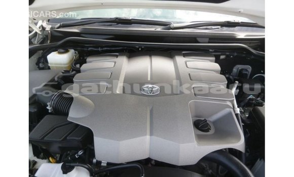 Buy Import Toyota Land Cruiser White Car in Import - Dubai in Baa Buy Import Toyota Land Cruiser White Car in Import - Dubai in Baa