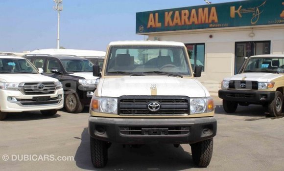 Buy Import Toyota Land Cruiser Beige Car in Import - Dubai in Baa Buy Import Toyota Land Cruiser Beige Car in Import - Dubai in Baa