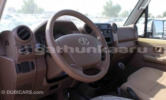 Buy Import Toyota Land Cruiser Beige Car in Import - Dubai in Baa Buy Import Toyota Land Cruiser Beige Car in Import - Dubai in Baa