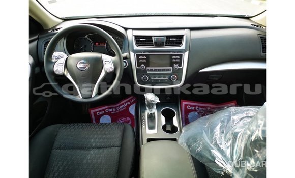 Buy Import Nissan Altima White Car in Import - Dubai in Baa Buy Import Nissan Altima White Car in Import - Dubai in Baa