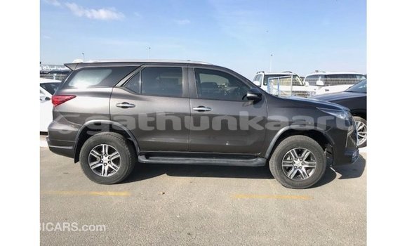 Buy Import Toyota Fortuner Other Car in Import - Dubai in Baa Buy Import Toyota Fortuner Other Car in Import - Dubai in Baa