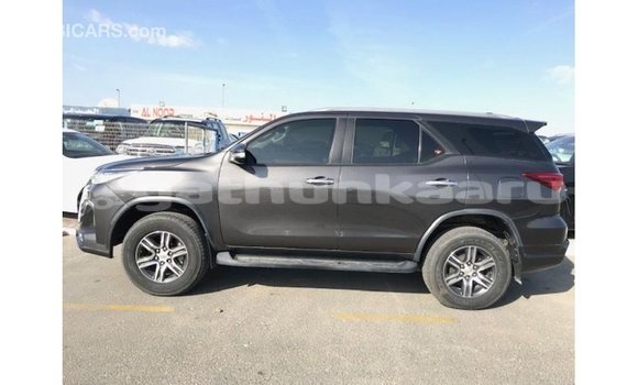 Buy Import Toyota Fortuner Other Car in Import - Dubai in Baa Buy Import Toyota Fortuner Other Car in Import - Dubai in Baa