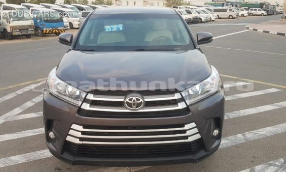 Buy Import Toyota Highlander Other Car in Import - Dubai in Baa Buy Import Toyota Highlander Other Car in Import - Dubai in Baa