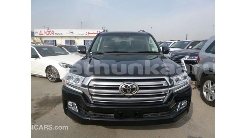 Big with watermark toyota land cruiser baa import dubai 2381