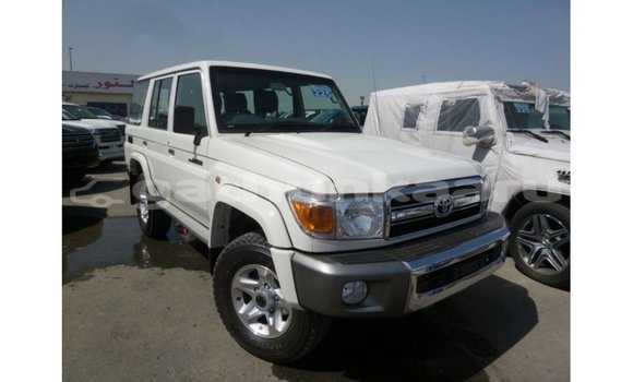 Buy Import Toyota Land Cruiser White Car in Import - Dubai in Baa Buy Import Toyota Land Cruiser White Car in Import - Dubai in Baa
