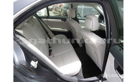 Buy Import Mercedes-Benz 190 Black Car in Import - Dubai in Baa Buy Import Mercedes-Benz 190 Black Car in Import - Dubai in Baa
