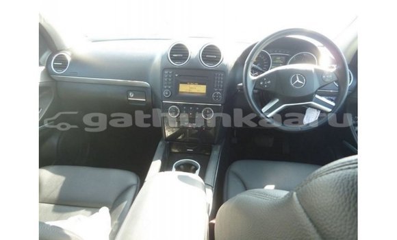 Buy Import Mercedes-Benz 190 White Car in Import - Dubai in Baa Buy Import Mercedes-Benz 190 White Car in Import - Dubai in Baa