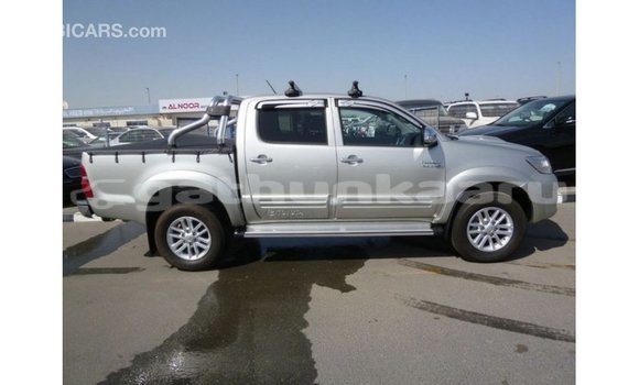 Buy Import Toyota Hilux Other Car in Import - Dubai in Baa Buy Import Toyota Hilux Other Car in Import - Dubai in Baa