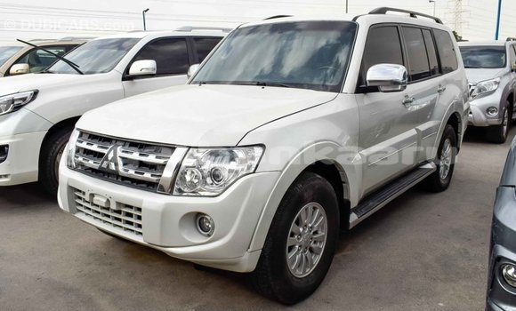 Buy Import Mitsubishi Pajero White Car in Import - Dubai in Baa Buy Import Mitsubishi Pajero White Car in Import - Dubai in Baa