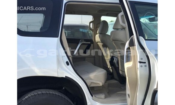 Buy Import Toyota Prado White Car in Import - Dubai in Baa Buy Import Toyota Prado White Car in Import - Dubai in Baa