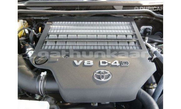 Buy Import Toyota Land Cruiser Black Car in Import - Dubai in Baa Buy Import Toyota Land Cruiser Black Car in Import - Dubai in Baa