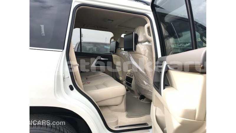 Big with watermark toyota land cruiser baa import dubai 2415