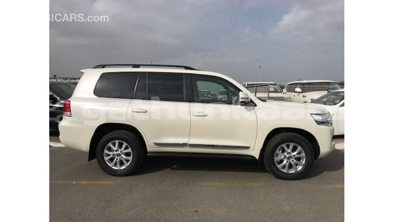 Big with watermark toyota land cruiser baa import dubai 2415